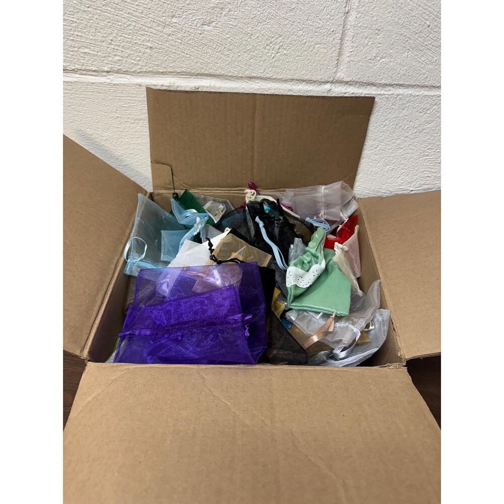 Lot of Dust bags for jewelry - Picture 2 of 3